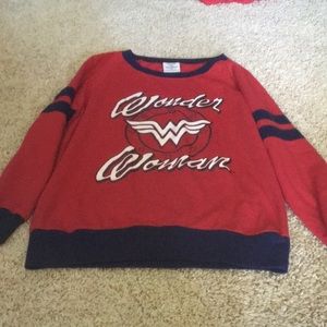 Women’s Wonder Woman sweatshirt